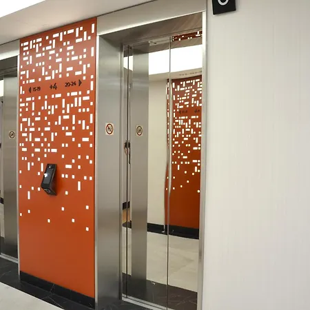 K&m Towarowa Tower Apartman