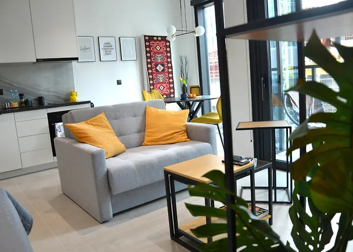 K&m Towarowa Tower *