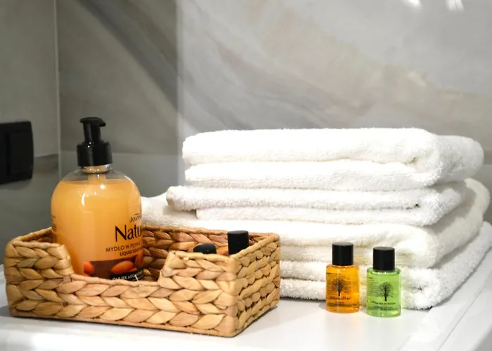 K&m Towarowa Tower Apartment